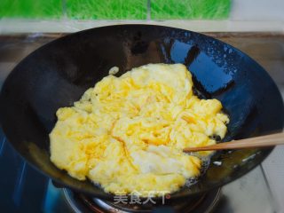 枸杞芽炒鸡蛋步骤3