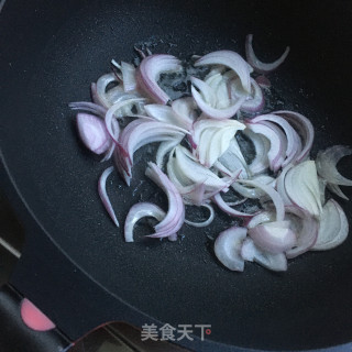 洋葱红萝卜炒牛肉步骤7