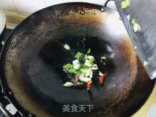 黄豆芽炒豆煎豆腐干步骤3