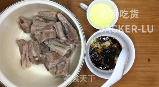 家常蒜香骨，短时间入味，制作简单，油炸超香。步骤6