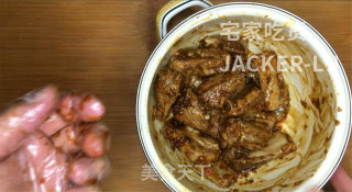 家常蒜香骨，短时间入味，制作简单，油炸超香。步骤10