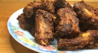 家常蒜香骨，短时间入味，制作简单，油炸超香。步骤17