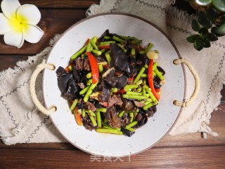 经典家常菜蒜苔炒肉❗️大米的下饭神器步骤9