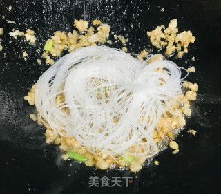 肉末粉丝炒娃娃菜步骤6