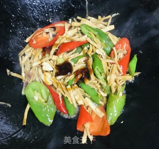 辣椒炒笋干步骤7