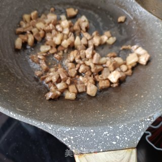 肉丁薤白炒豌豆步骤14