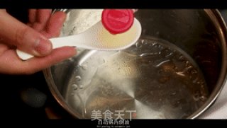 不可错过的新疆大盘鸡，不管是配饭还是配面都是一绝步骤3