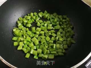 甜豆角炒豆腐步骤4