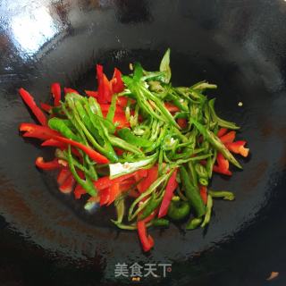 青红椒炒杏鲍菇步骤4