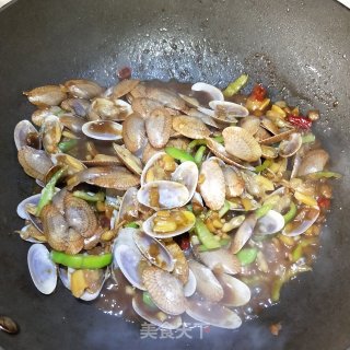 酱汁炒花甲 步骤13
