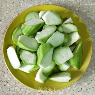 鲜菇炒丝瓜 步骤2