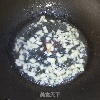 鲜菇炒丝瓜 步骤4