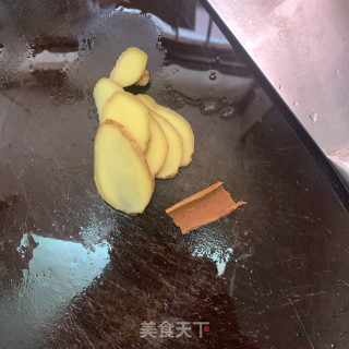五花肉焖鲍鱼步骤4