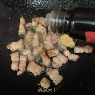 五花肉焖鲍鱼步骤7