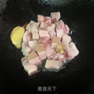 五花肉焖鲍鱼步骤6