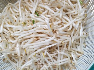 豆芽韭菜炒鸭血步骤2