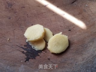 豆芽韭菜炒鸭血步骤4