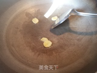豆芽韭菜炒鸭血步骤7