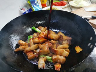 儿子最爱的&鲜笋段&红烧五花肉步骤10