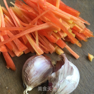 茄汁炒土豆丝步骤3