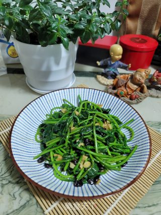 蒜末豆鼓炒番薯叶步骤7