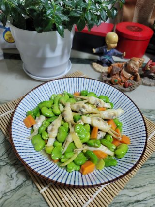 蚕豆炒蛏子步骤8