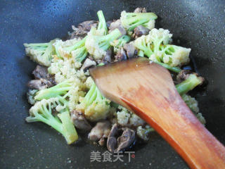 鸡心炒花菜步骤11