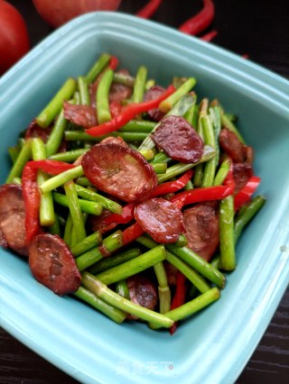 “家常小炒”腊肠炒蒜苔步骤18