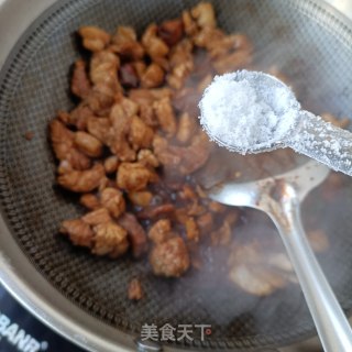 外婆菜烧肉丁步骤11