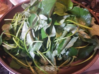 红葱头炒薯叶步骤5