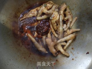 酱烧鸡爪步骤6