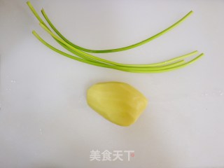 上桌秒扫光❗️椒盐土豆❗️在家吃出烧烤的感觉步骤1