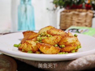 上桌秒扫光❗️椒盐土豆❗️在家吃出烧烤的感觉步骤9