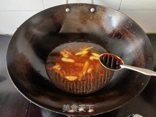 金针菇泡椒猪血步骤5