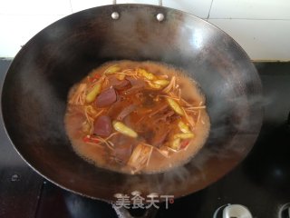 金针菇泡椒猪血步骤9