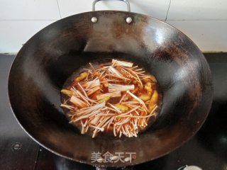 金针菇泡椒猪血步骤8