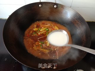 金针菇泡椒猪血步骤12