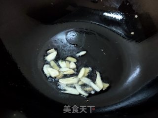 青椒杏鲍菇炒鸡蛋步骤5