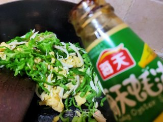 青椒杏鲍菇炒鸡蛋步骤10
