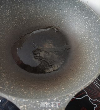 “家常小炒”麻辣肠炒芦笋步骤7