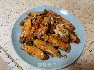 蒜香辣鸡翅步骤18