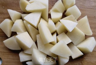莴笋土豆炖鸡腿步骤7