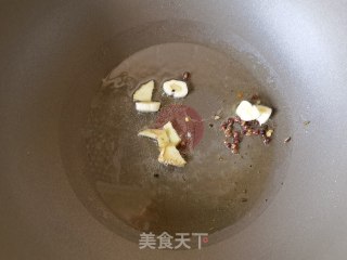 洋葱木耳炒西葫芦步骤4