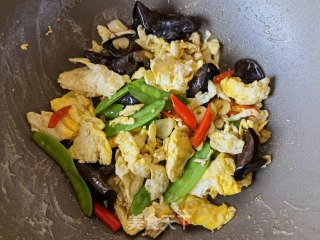 荷兰豆木耳炒鸡蛋步骤12