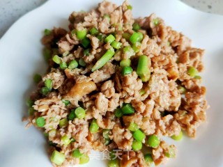 蒜薹炒虾酱步骤11