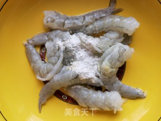 荷兰豆木耳炒虾仁步骤3