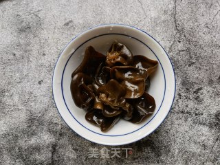 荷兰豆木耳炒虾仁步骤6