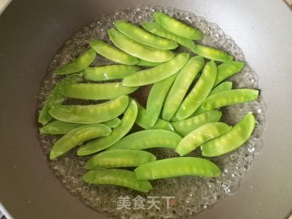 荷兰豆木耳炒虾仁步骤9