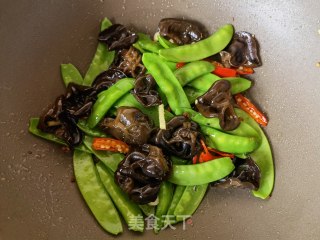 荷兰豆木耳炒虾仁步骤13