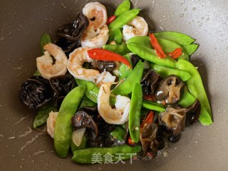 荷兰豆木耳炒虾仁步骤18
